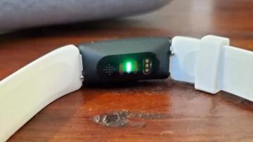 大批Fitbit用户扔掉穿戴设备，担心谷歌“隐私采集魔爪”！