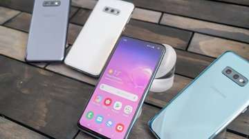三星新旗舰Galaxy S10e好不好？S10e拆解图鉴、做工点评、成本分析