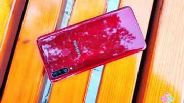 三星Galaxy A20s拆解：大屏三摄大电池，性价比十足的千元机！
